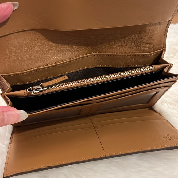Authentic Gucci Long Wallet - Picture 8 of 17